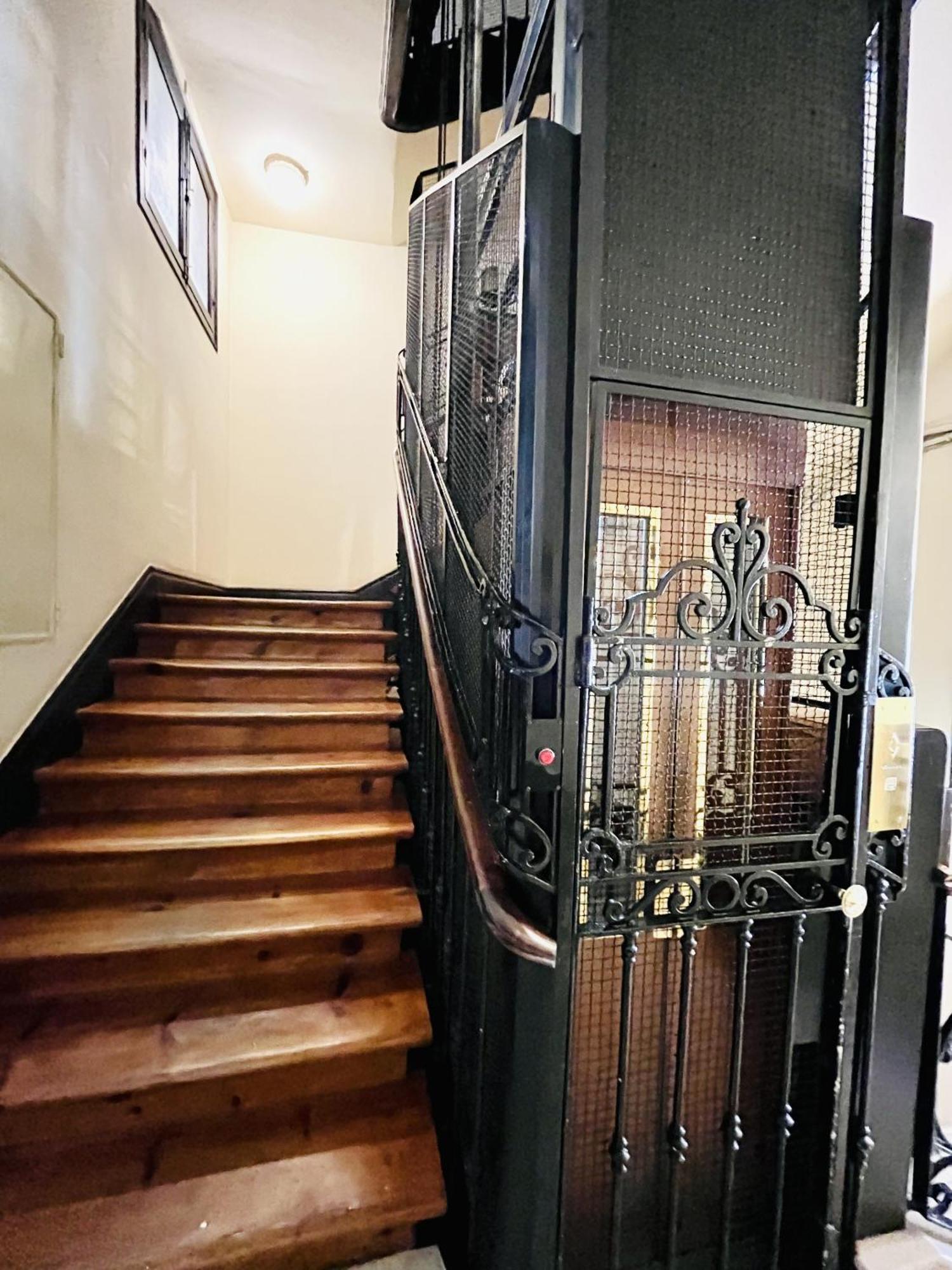 Dplace To Be - Luxury Apartment In Historic Center Madryt Zewnętrze zdjęcie